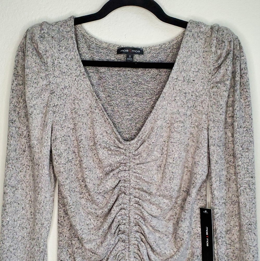 Moa Moa Gray Ruched Top - Picture 5 of 9